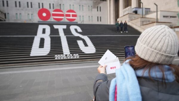 BTS Comeback Concert Sells Out Instantly: 260,000 Fans Expected at Gwanghwamun Square for Historic Reunion