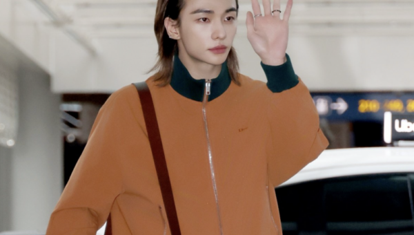 Stray Kids’ Hyunjin Takes Over Paris Fashion Week for Dior’s FW26 Show