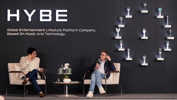 Bang Si-hyuk and Lucian Grainge Hold Historic Town Hall at HYBE Seoul: Inside the 90-Minute Summit That Shapes K-Pop’s Global Future
